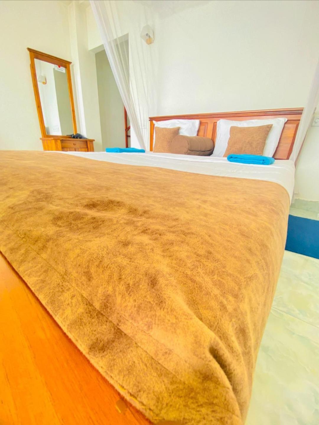 Hotel Two Rock Vista à Ella Extérieur photo